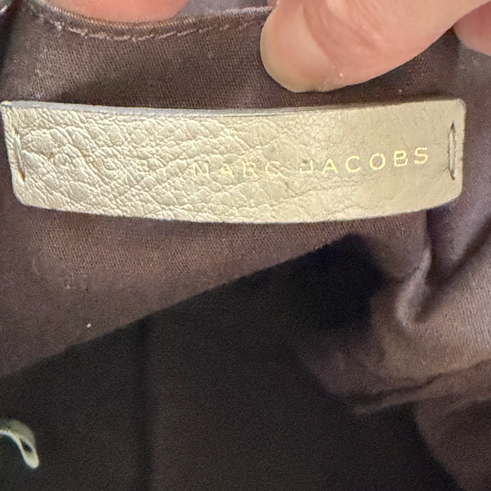 Marc by Marc Jacob’s Gray Leather Shoulder Bag - Neutral Pebbled Leather - Picture 9 of 9